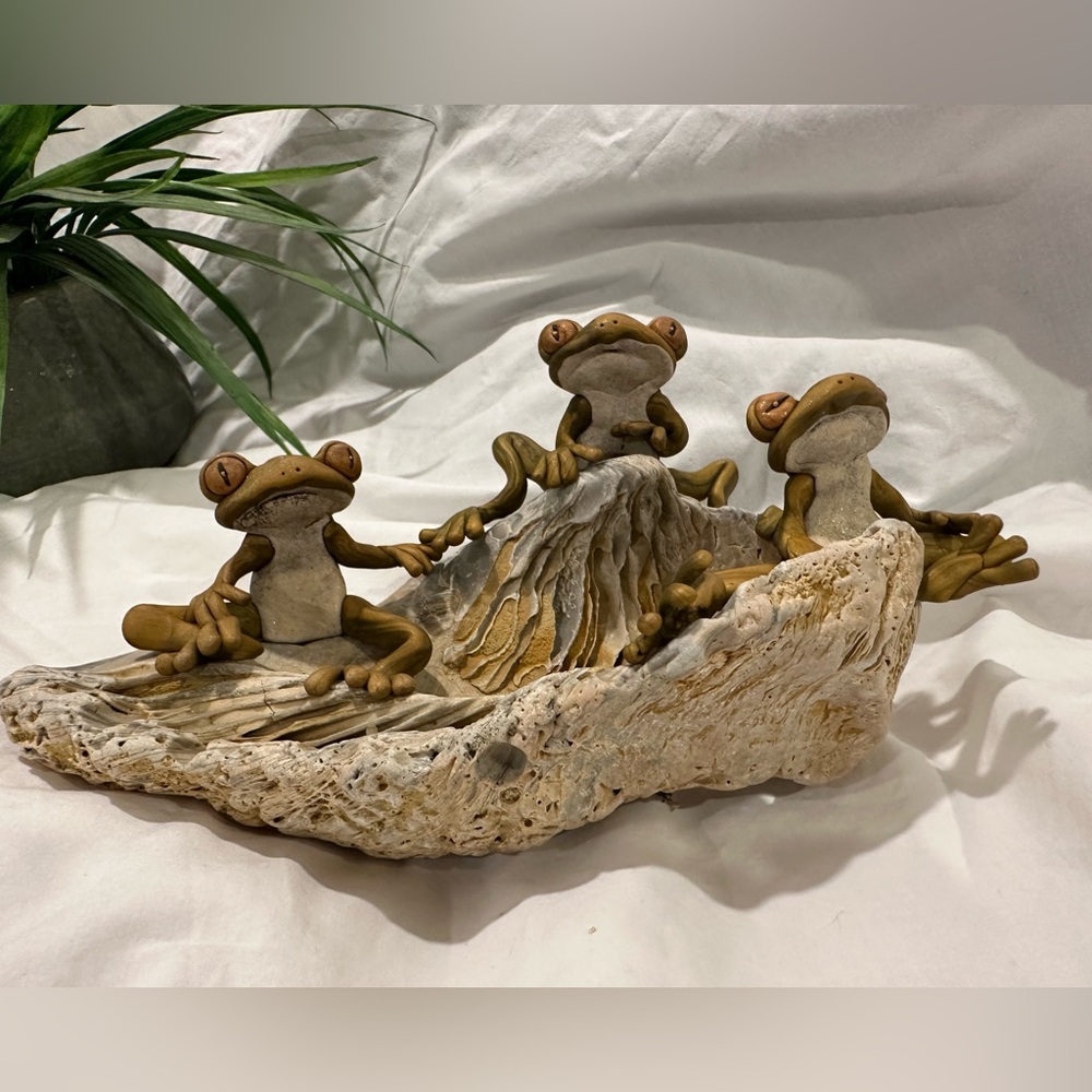 Three Frogs Resting on a Shell - Small Sculptures
